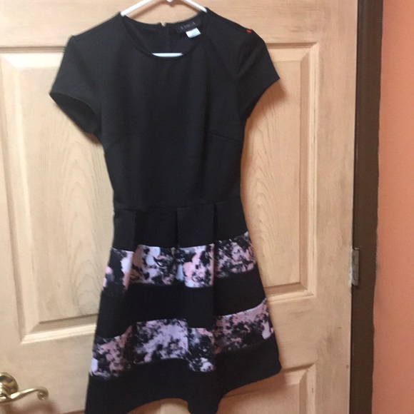 B Darlin Dresses & Skirts - Super cute dress